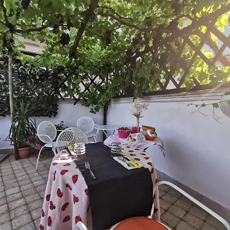 Bed and Breakfast Mary's Dream 3*